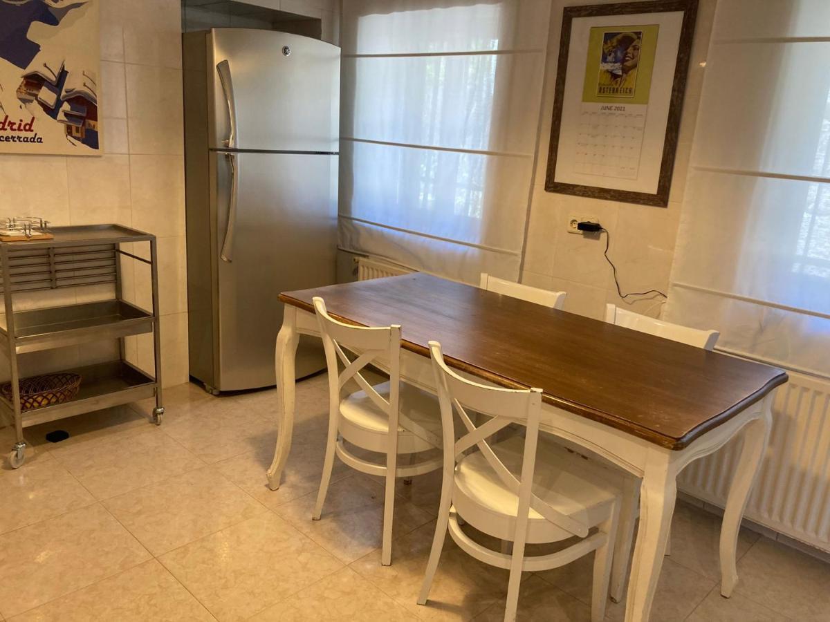 Gran Chalet Con Piscina Y Apartamento En Navacerrada Villa Exteriör bild